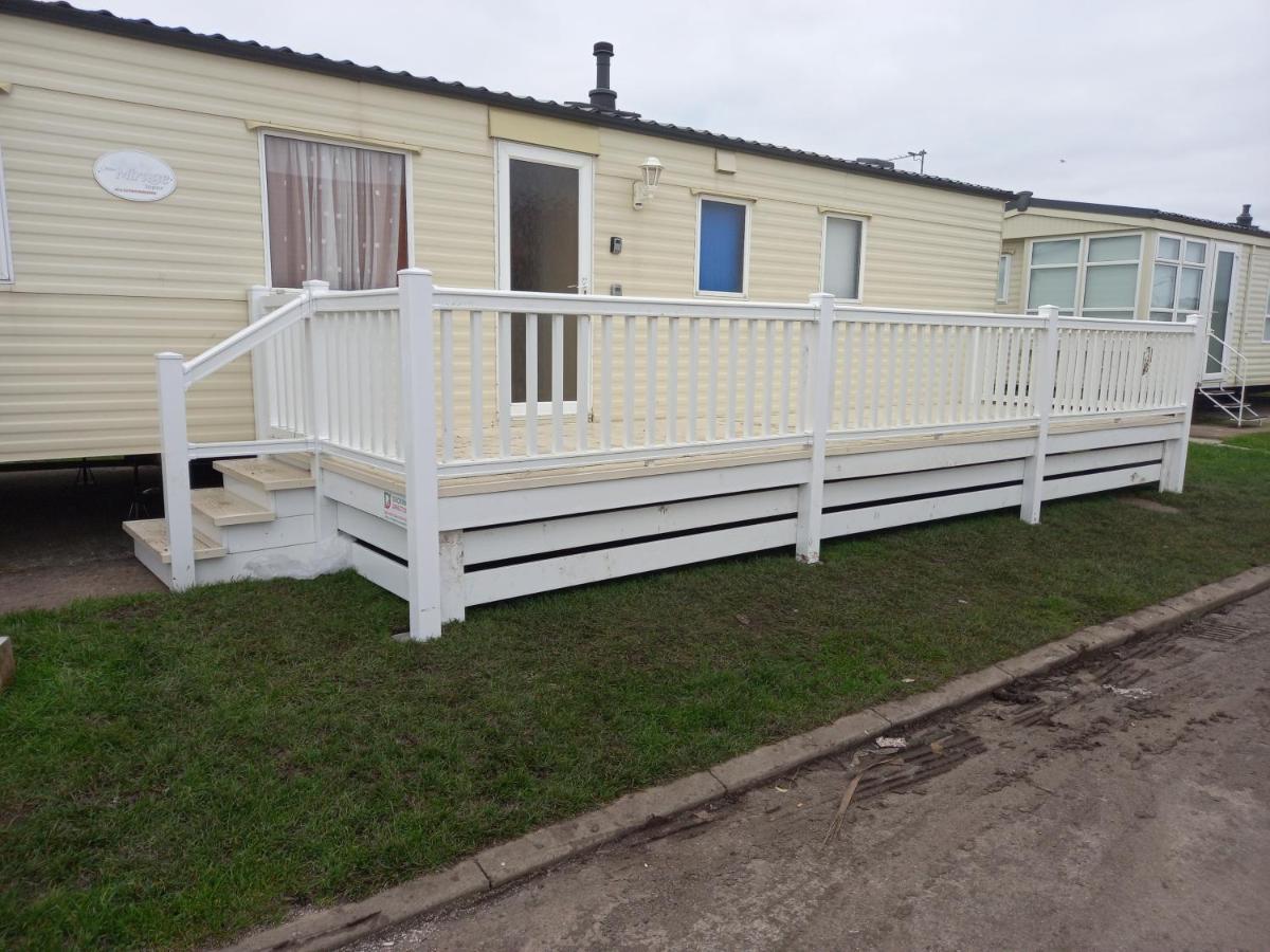 Holiday Home In Lyons Robin Hood Holiday Park Meliden Eksteriør billede