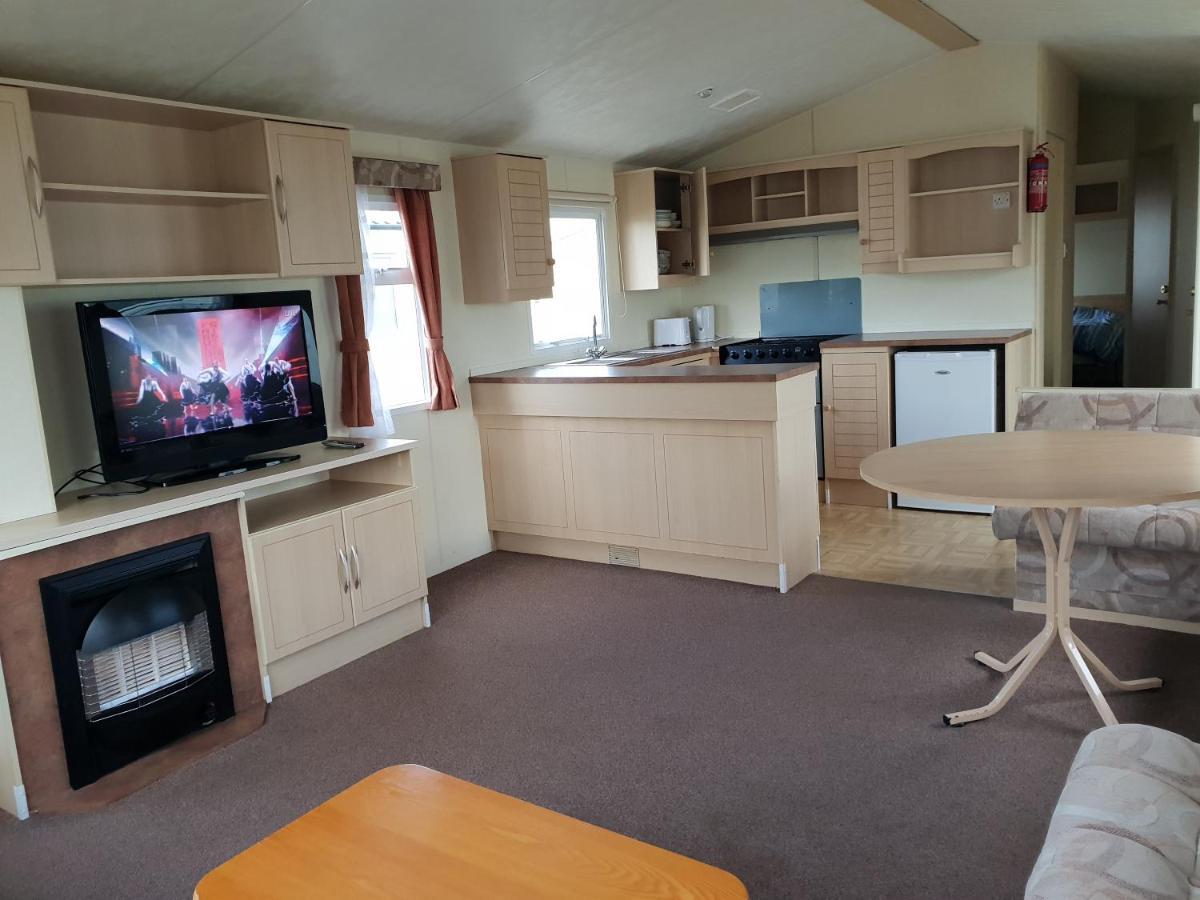 Holiday Home In Lyons Robin Hood Holiday Park Meliden Eksteriør billede