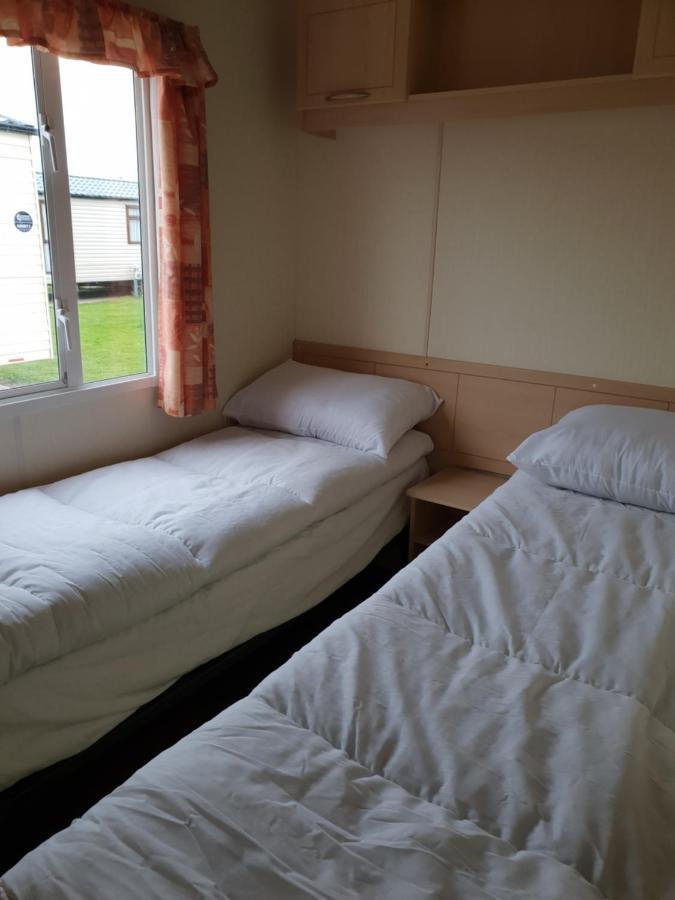 Holiday Home In Lyons Robin Hood Holiday Park Meliden Eksteriør billede